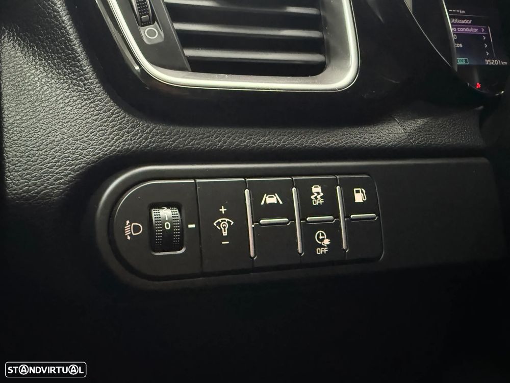 Kia XCeed 1.6 GDi PHEV Drive - 28