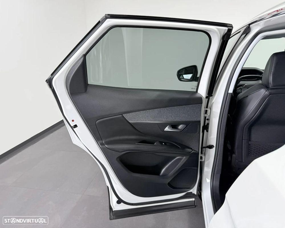 Peugeot 3008 1.5 BlueHDi Allure - 37