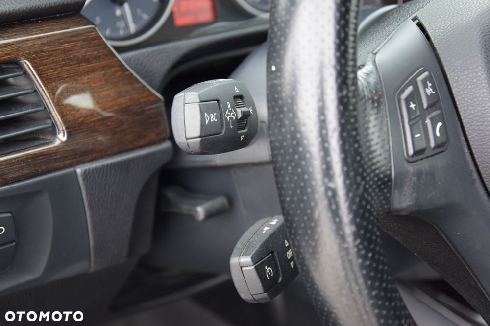 BMW Seria 3 335i M Sport Edition - 36