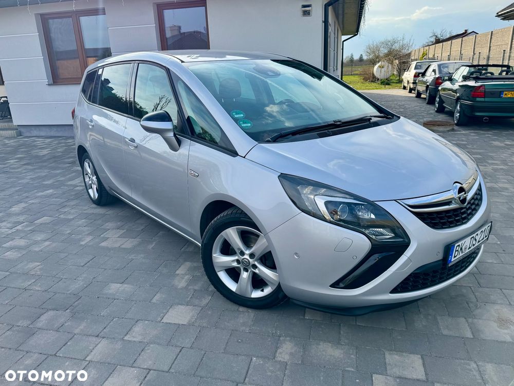 Opel Zafira - 1