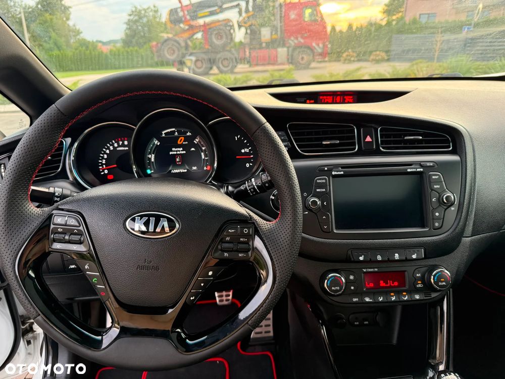 Kia ProCeed 1.6 T-GDI GT L - 26