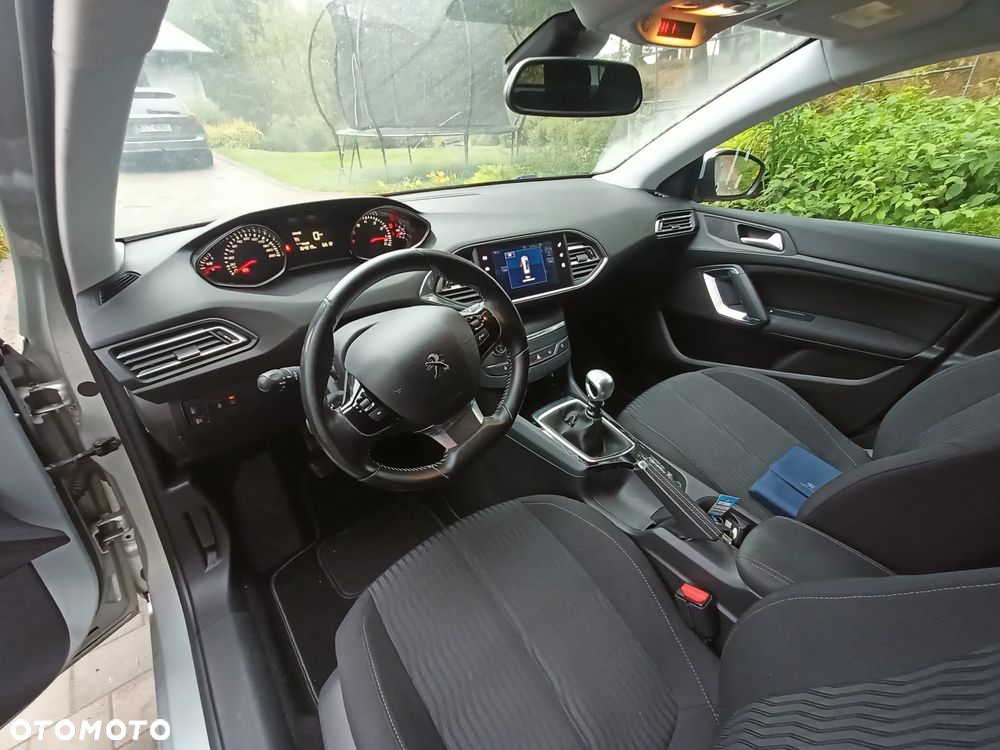 Peugeot 308 PureTech 130 Stop & Start Allure - 12