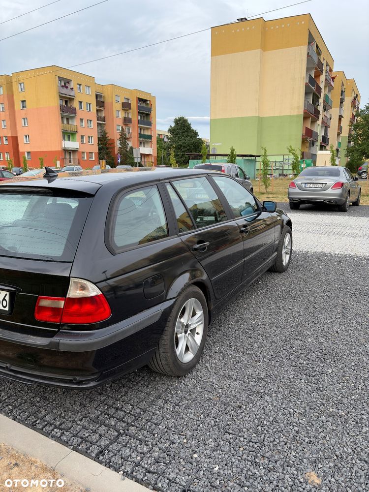 BMW Seria 3 320d - 4