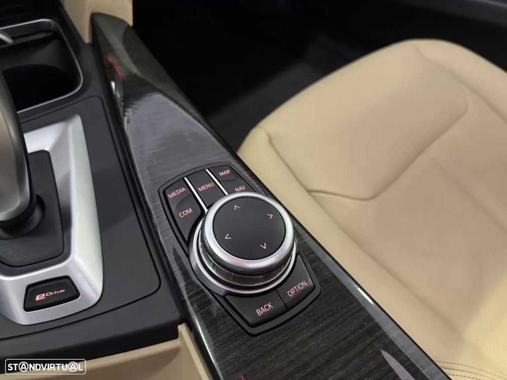 BMW 330 e iPerformance Line Luxury - 50