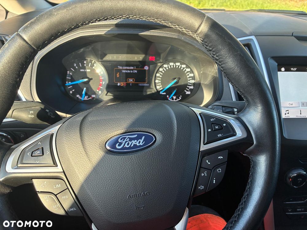 Ford Galaxy - 11