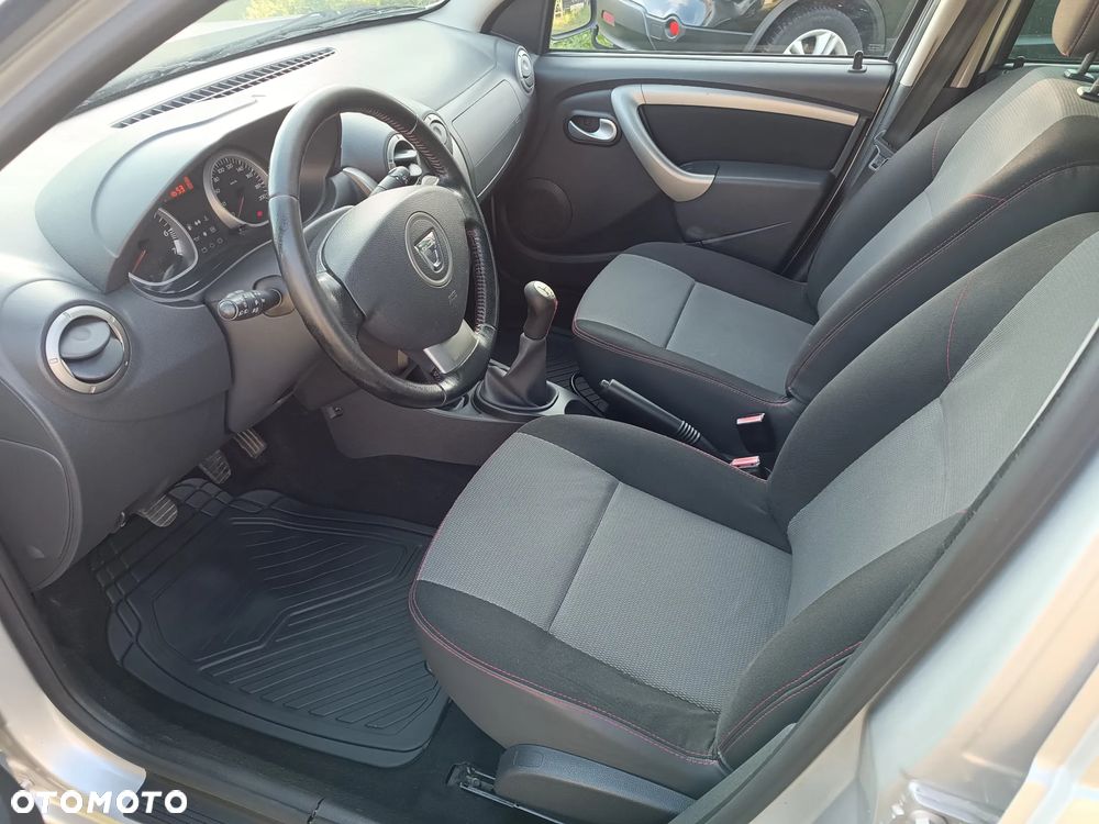 Dacia Duster 1.6 - 15