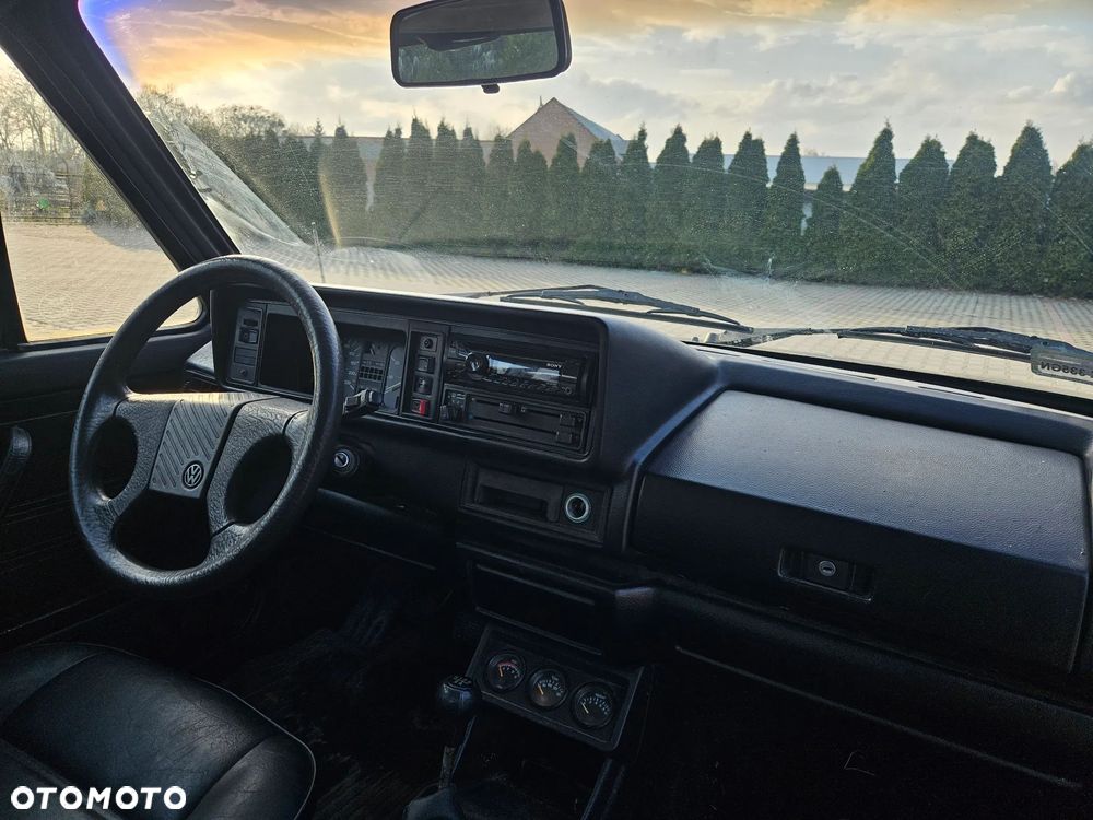 Volkswagen Golf - 9