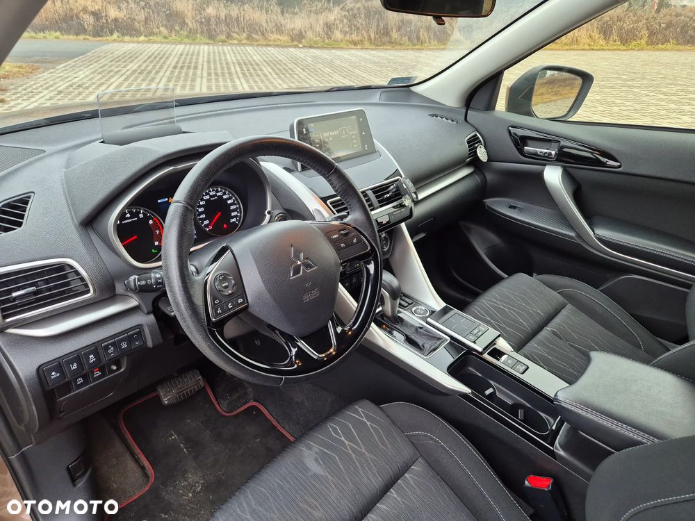 Mitsubishi Eclipse Cross 1.5 T GPF Intense Pro CVT 4WD - 20