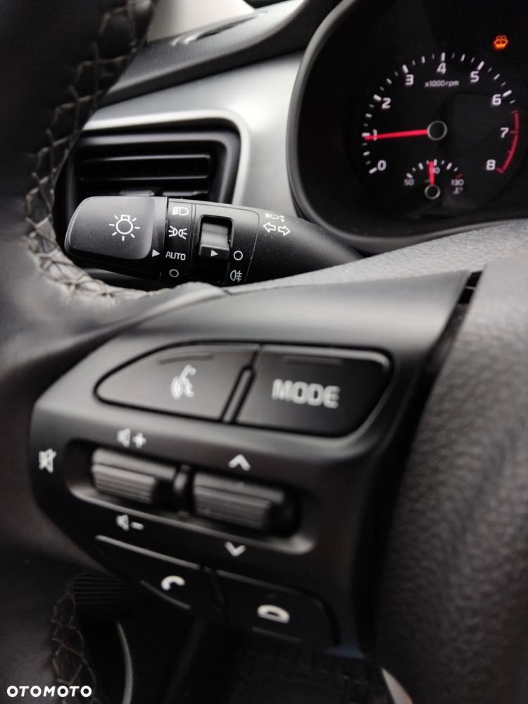 Kia Stonic 1.0 T-GDI M - 14