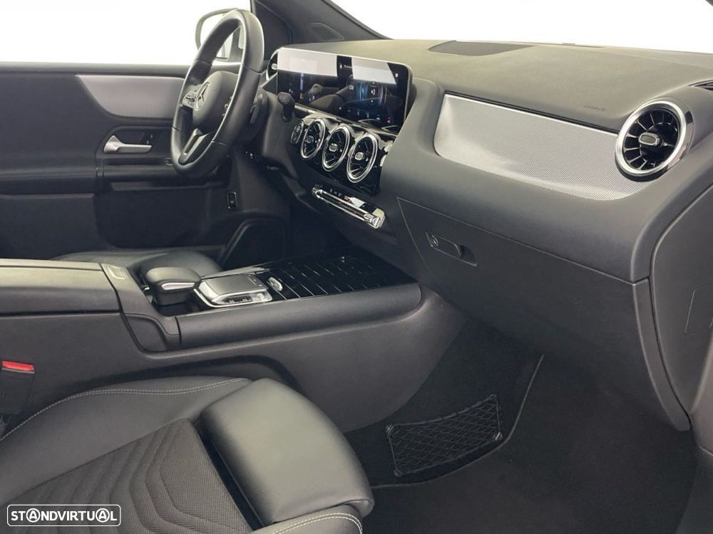 Mercedes-Benz B 180 d Style Aut. - 25