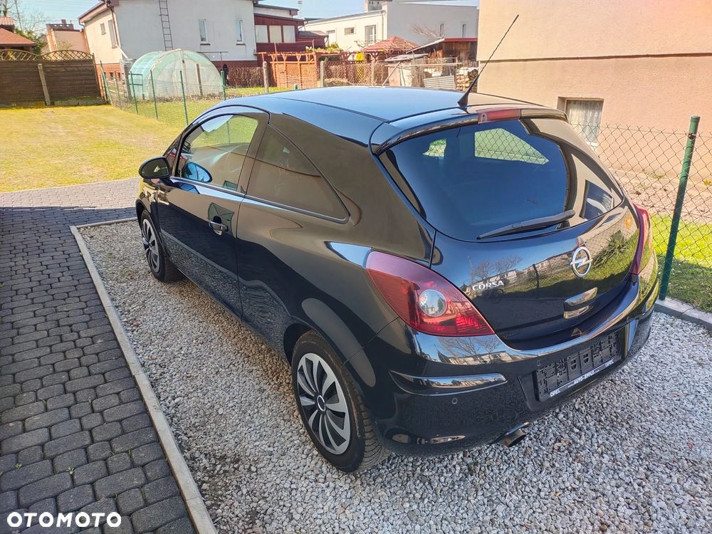 Opel Corsa 1.4 16V Color Edition - 4