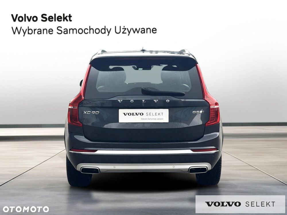 Volvo XC 90 - 5