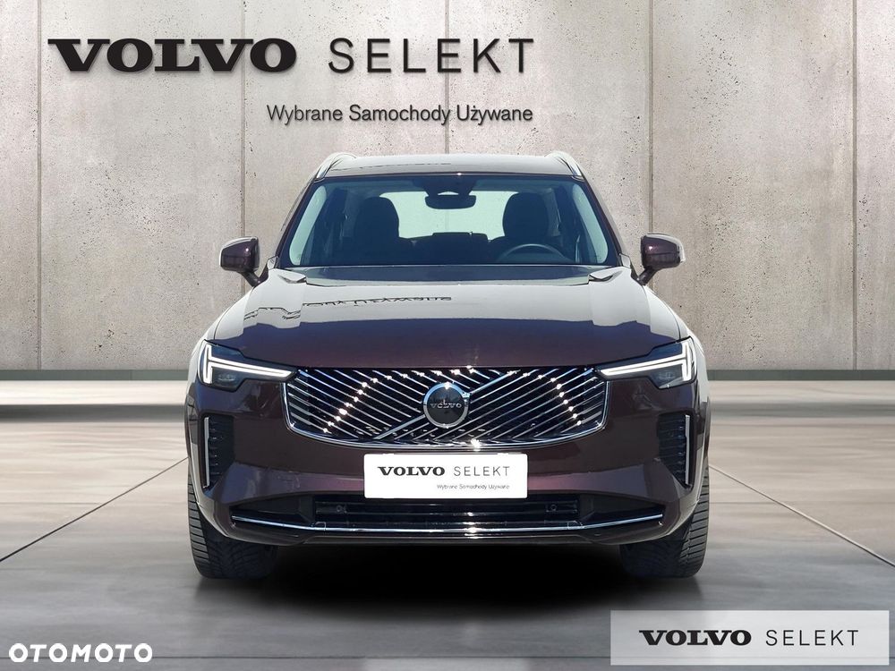 Volvo XC 90 - 9