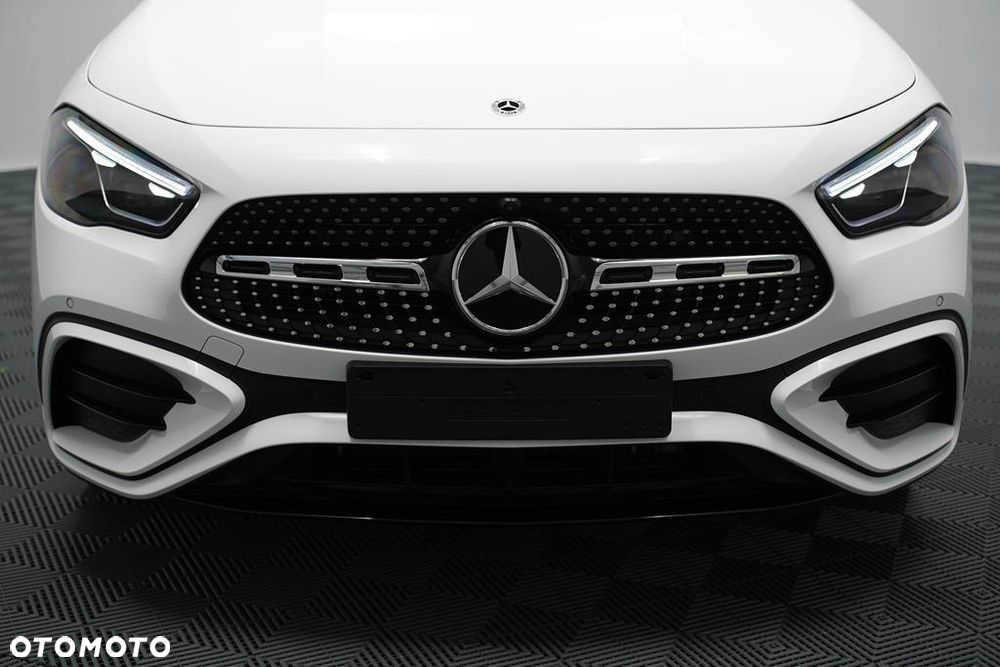 Mercedes-Benz GLA 200 mHEV AMG Line 7G-DCT - 25