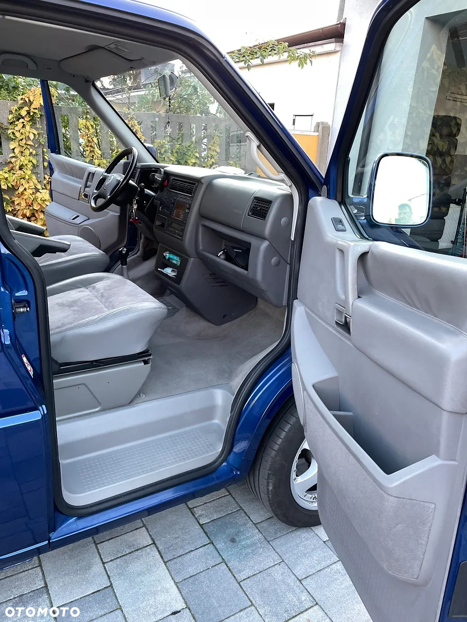Volkswagen Multivan TDI - 10