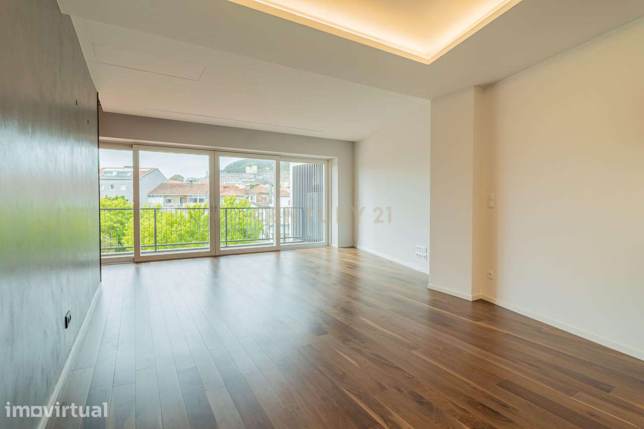 Apartamento de Charme na Praça da República, Viva no Coração de Viana - Grande imagem: 4/22