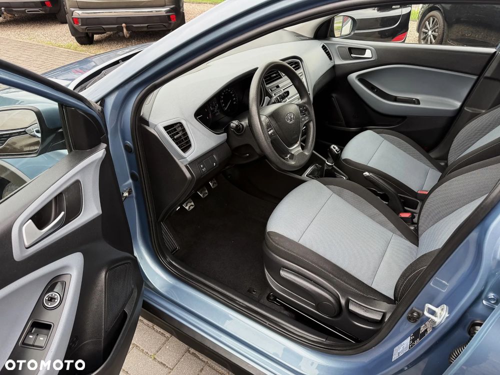 Hyundai i20 1.4 CRDi Comfort EU5 - 7