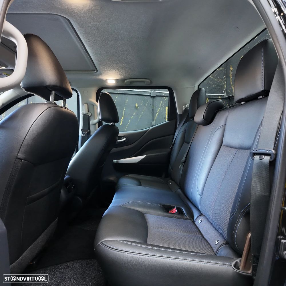 Nissan Navara 2.3 dCi CD 4WD N-Guard Azul Auto - 15