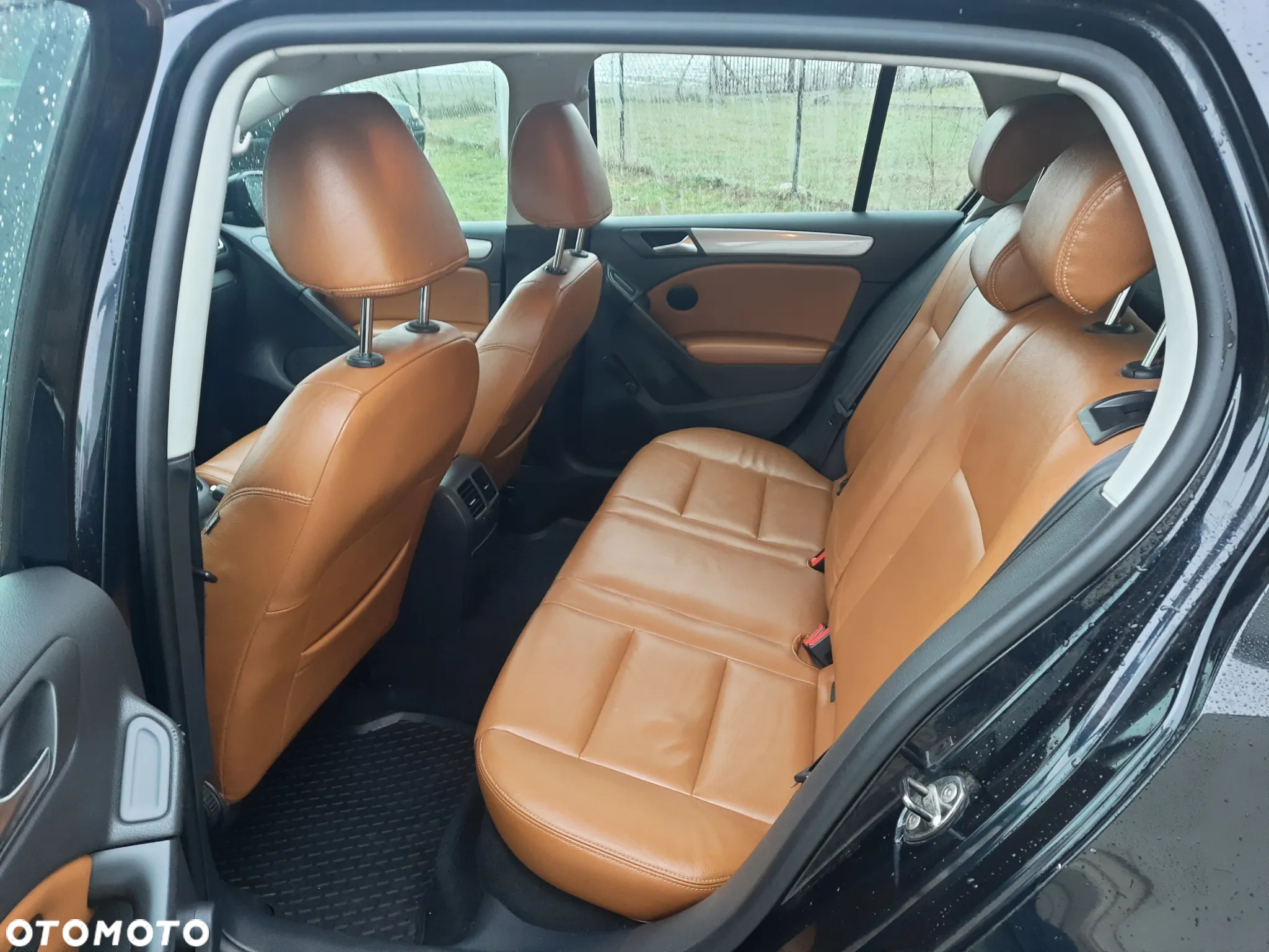 Volkswagen Golf VI 1.6 TDI Comfortline - 5