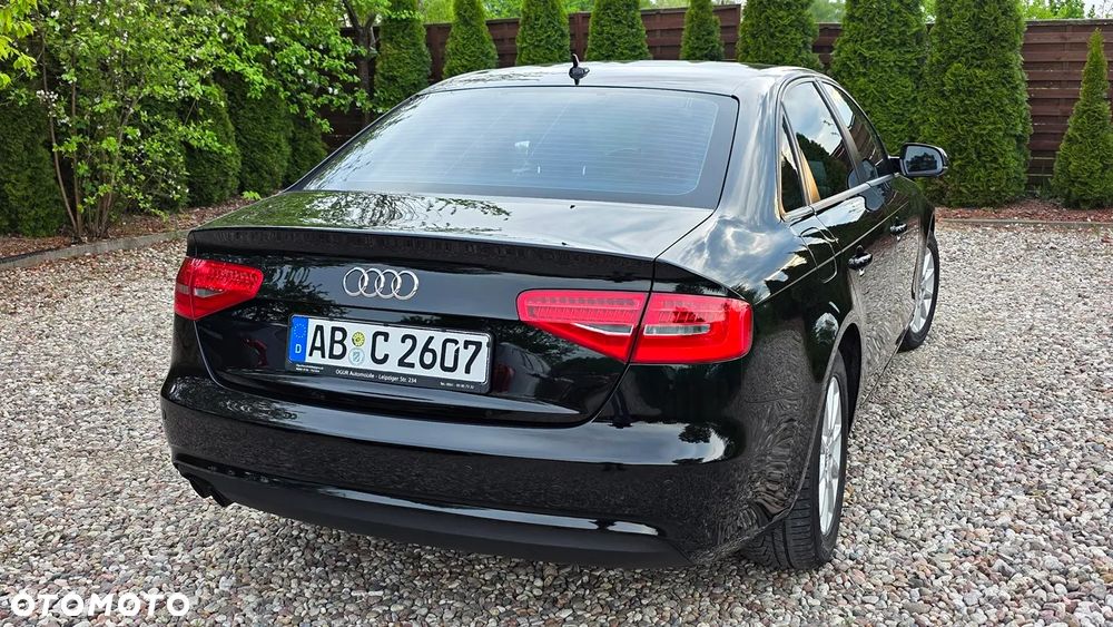 Audi A4 Limousine - 12