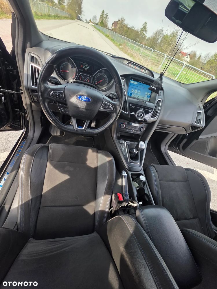 Ford Focus 2.3 EcoBoost S&S Allrad RS - 21