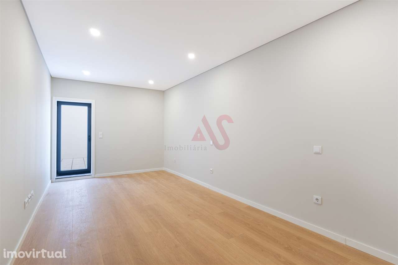 Apartamento T1 com Terraço e Garagem localizado em Leça da Palmeira - Grande imagem: 3/16