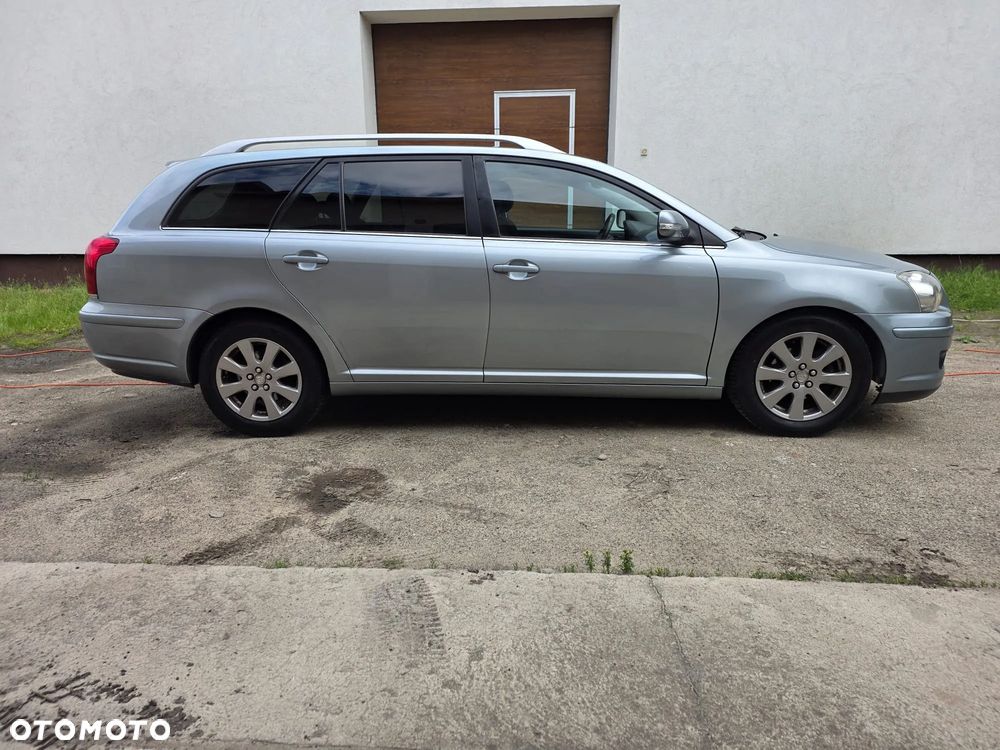 Toyota Avensis 1.8 VVT-i Edition - 4
