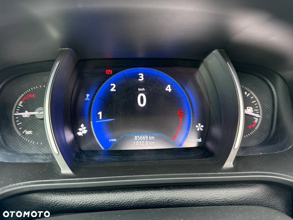 Renault Megane BLUE dCi 115 GT LINE - 21