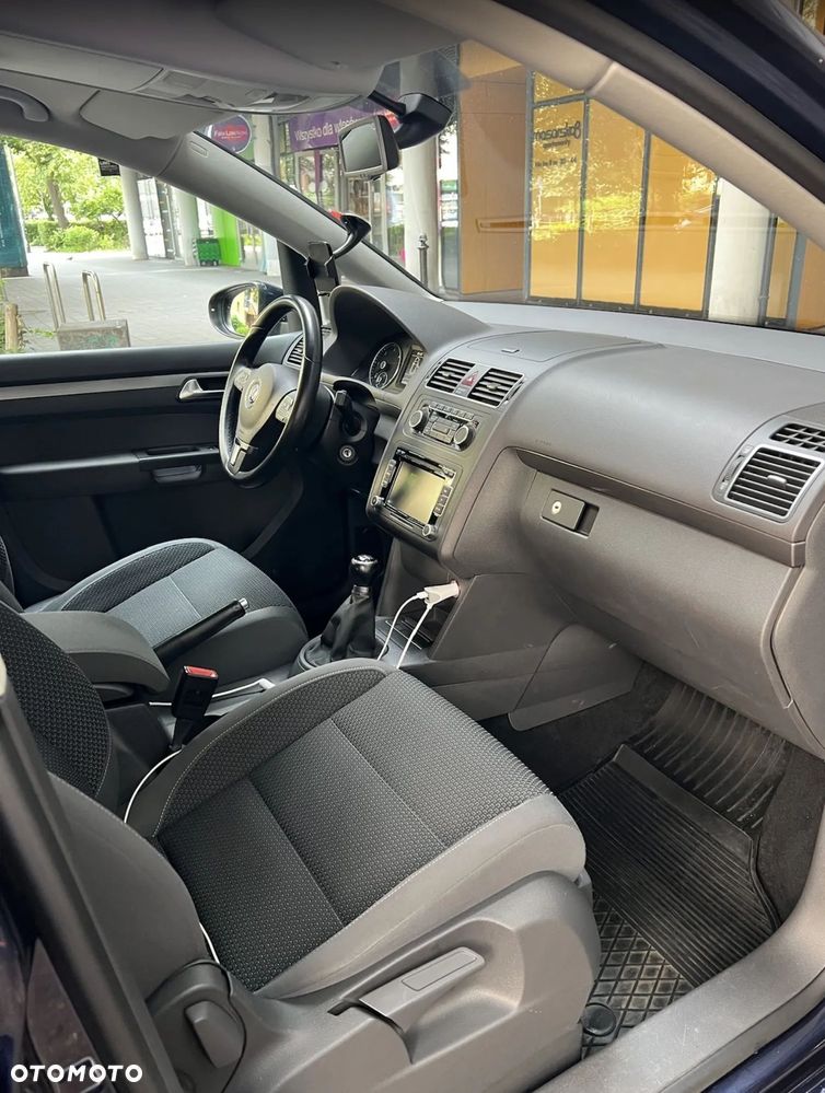 Volkswagen Touran 2.0 TDI DPF Comfortline - 11