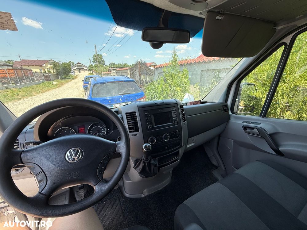 Volkswagen Crafter - 2