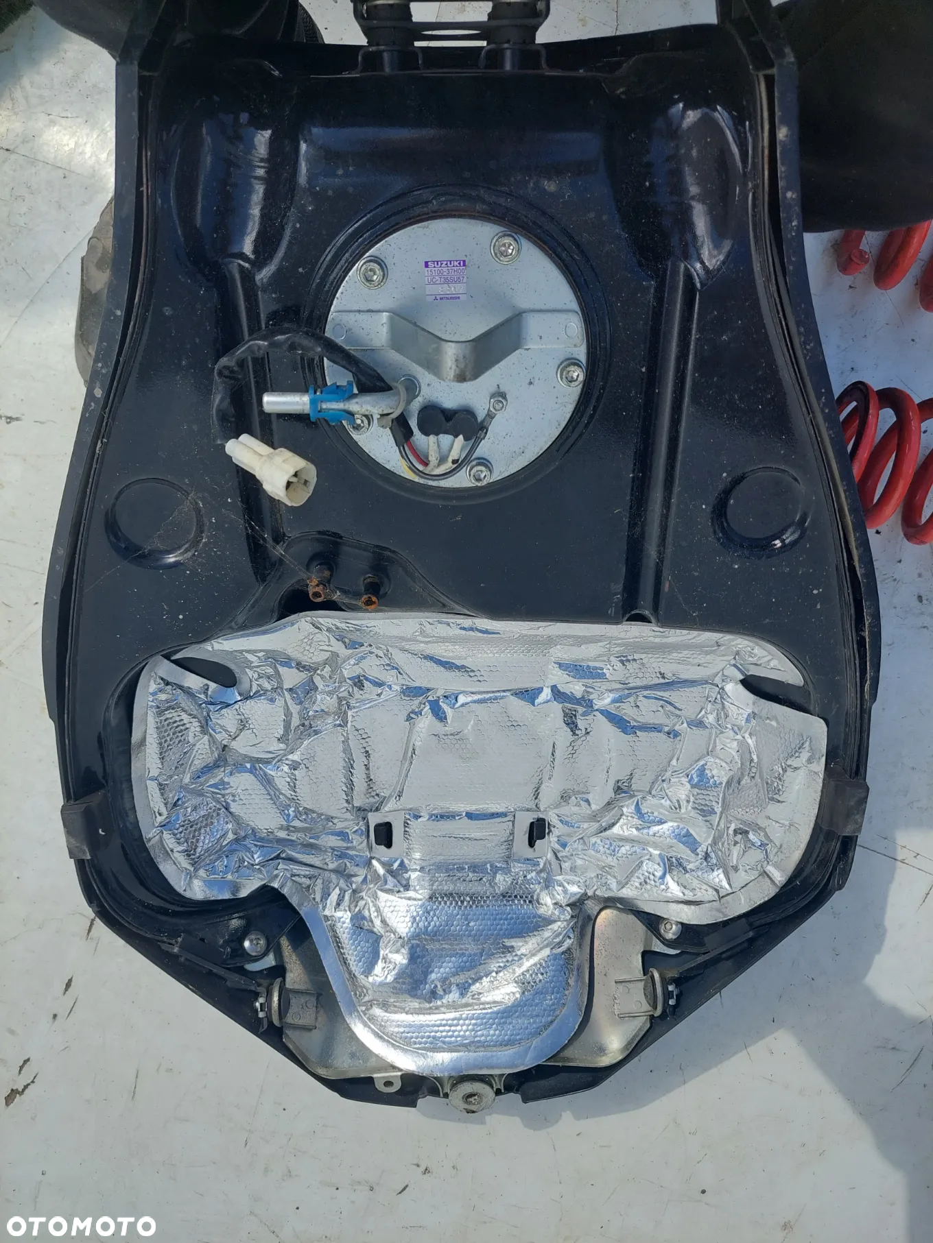 ZBIORNIK PALIWA BAK SUZUKI GSX-R 750 K8 15100-37H00 - 4