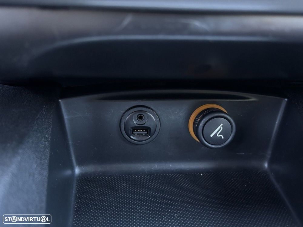 Citroën C4 — fotografia 18