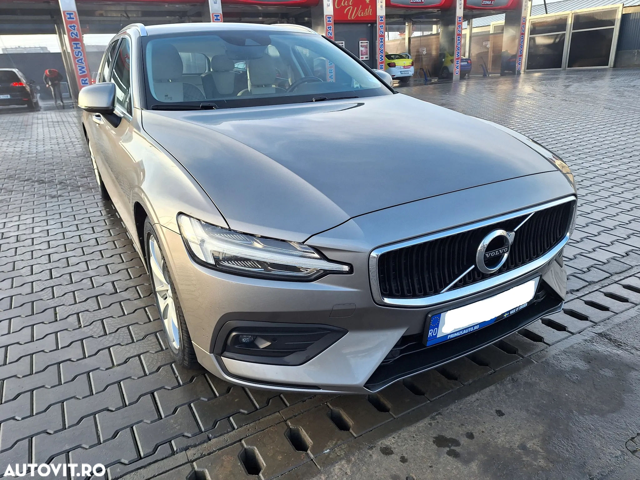 Volvo V60 D4 AWD Momentum - 26