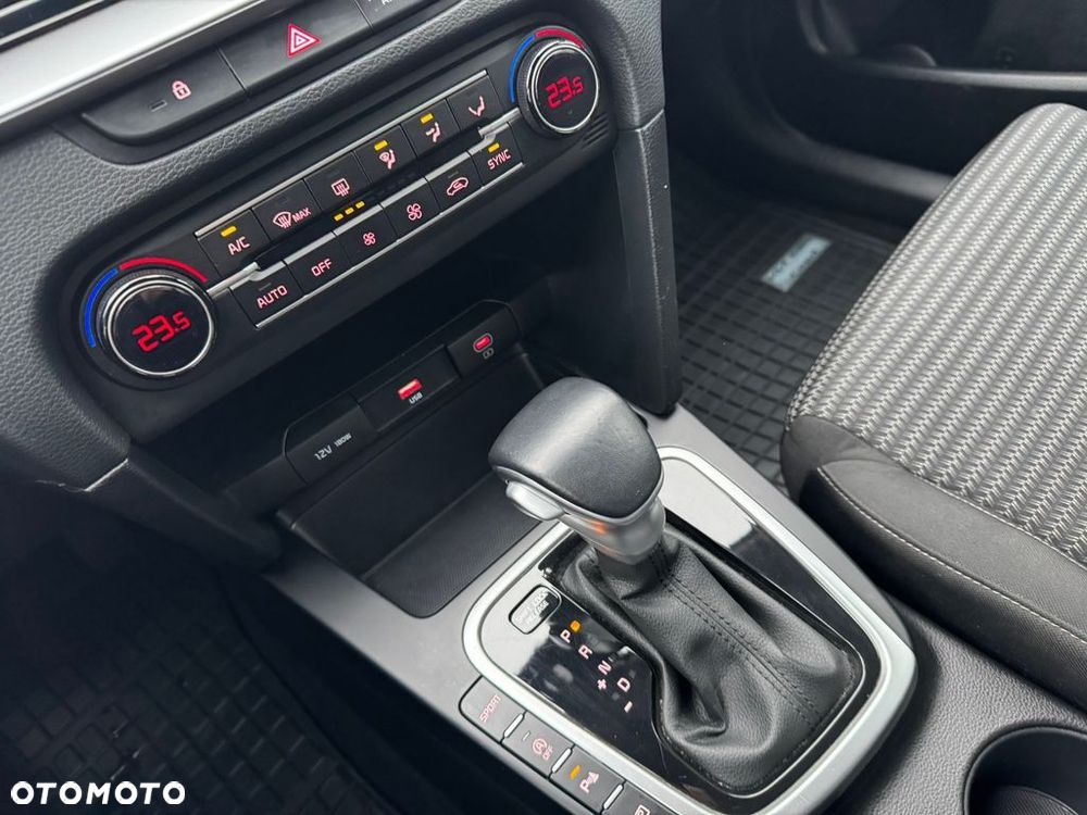 Kia Ceed 1.5 T-GDI M DCT - 13