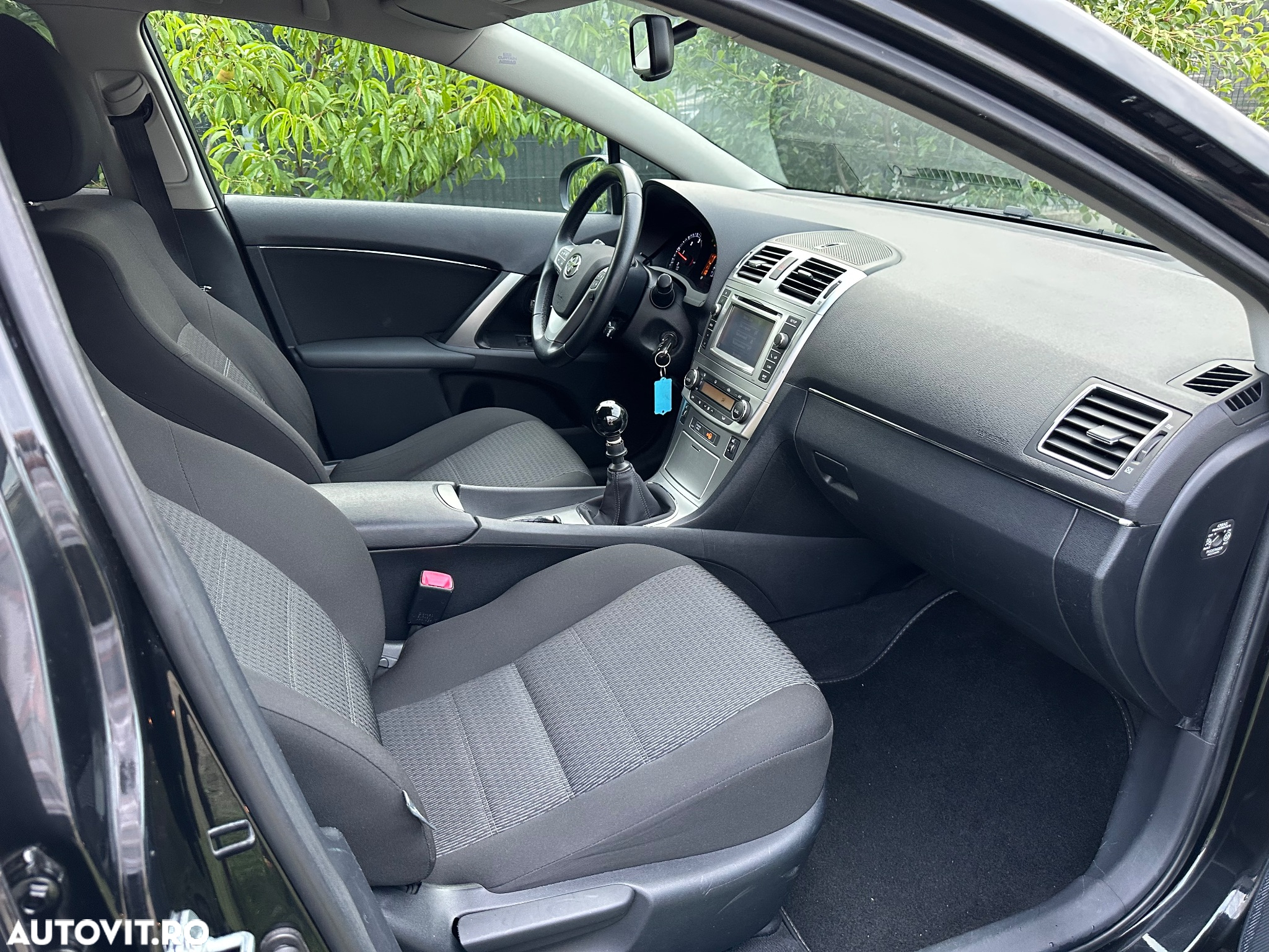 Toyota Avensis Combi 2.0 D-4D Comfort - 7