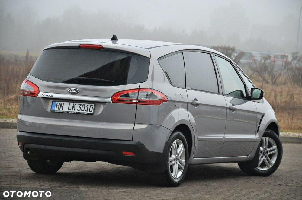 Ford S-Max - 10