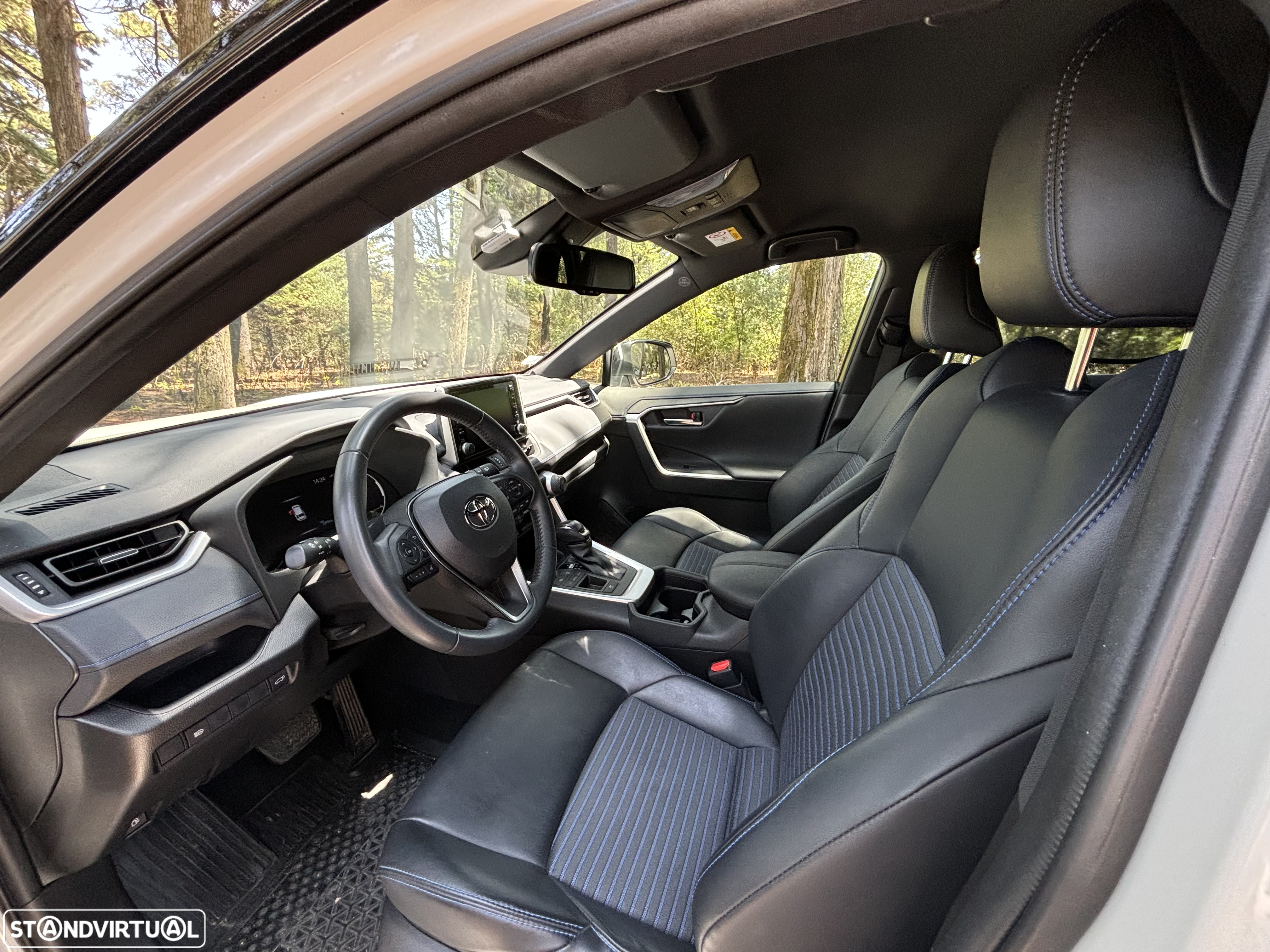 Toyota RAV4 2.5 HDF Square Collection - 17