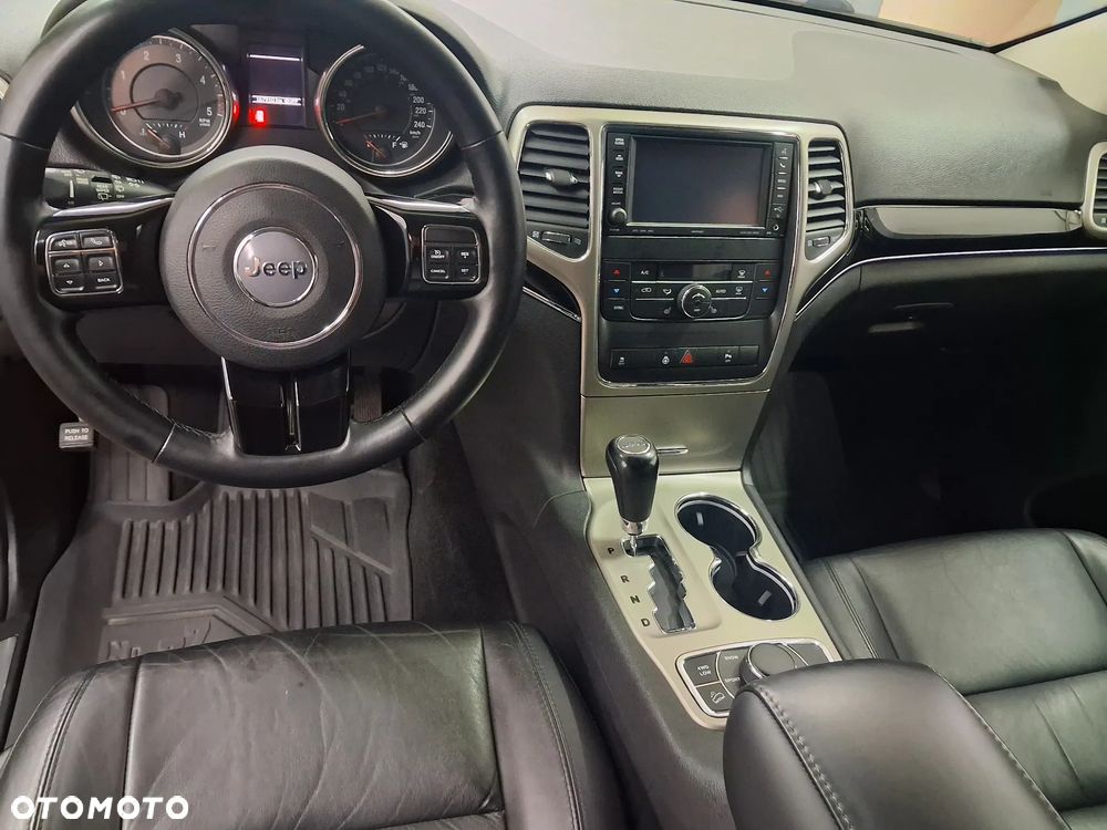 Jeep Grand Cherokee - 8