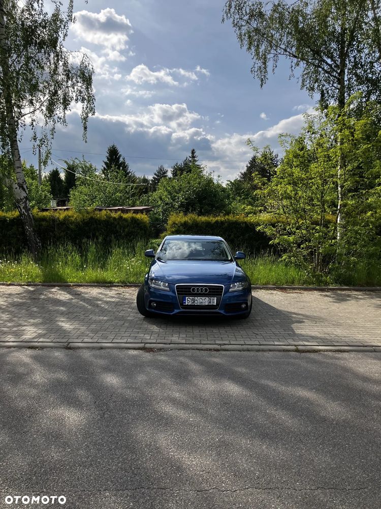 Audi A4 Limousine - 3