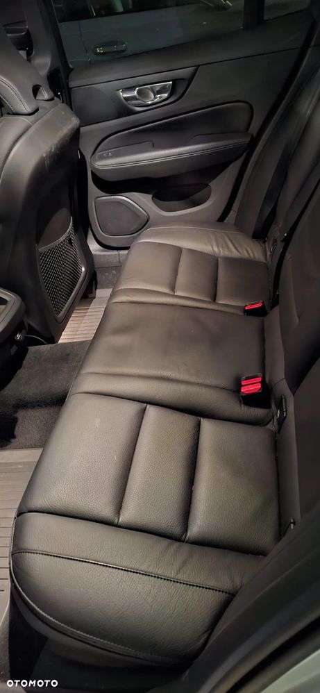 Volvo V60 D4 AWD - 11