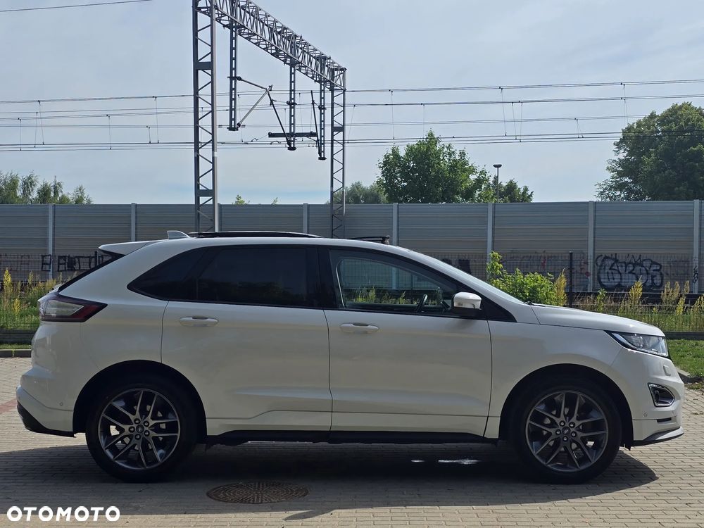 Ford Edge 2.0 TDCi Bi-Turbo 4x4 ST-LINE - 12
