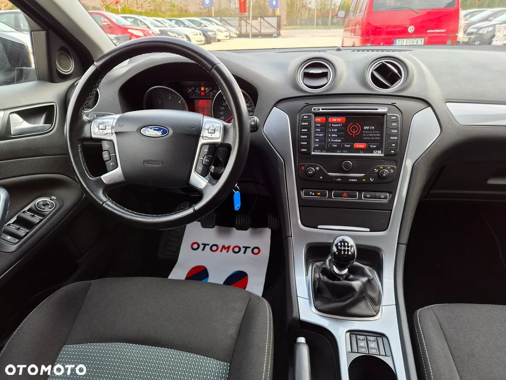 Ford Mondeo SW 2.0 TDCi Titanium - 23