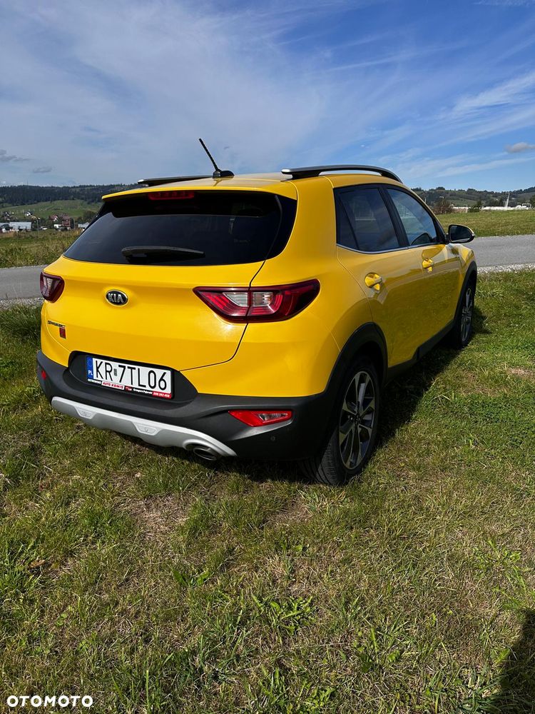 Kia Stonic 1.4 L - 11