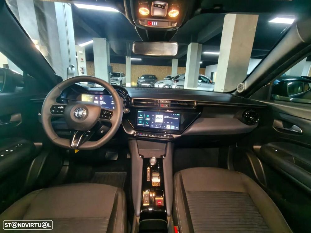 Alfa Romeo Junior Elletrica 50 kWh - 22
