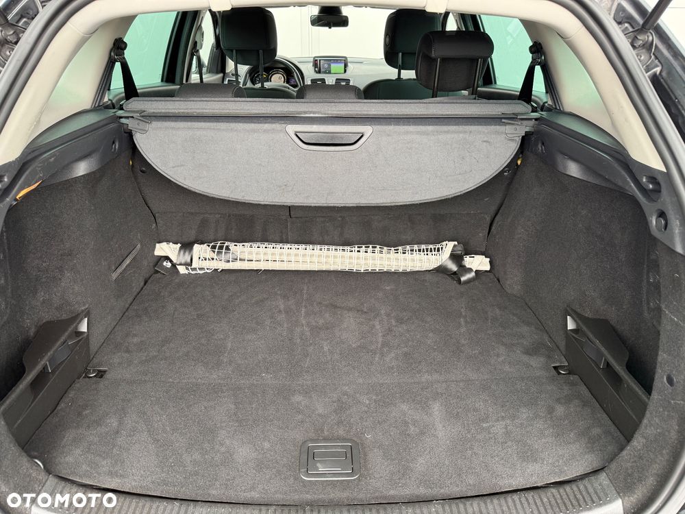 Renault Megane 1.5 dCi Energy Limited EU6 - 22