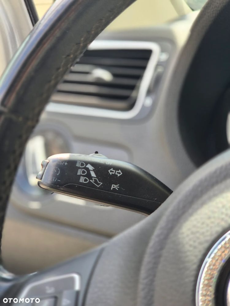 Volkswagen Polo 1.6 TDI Highline - 14