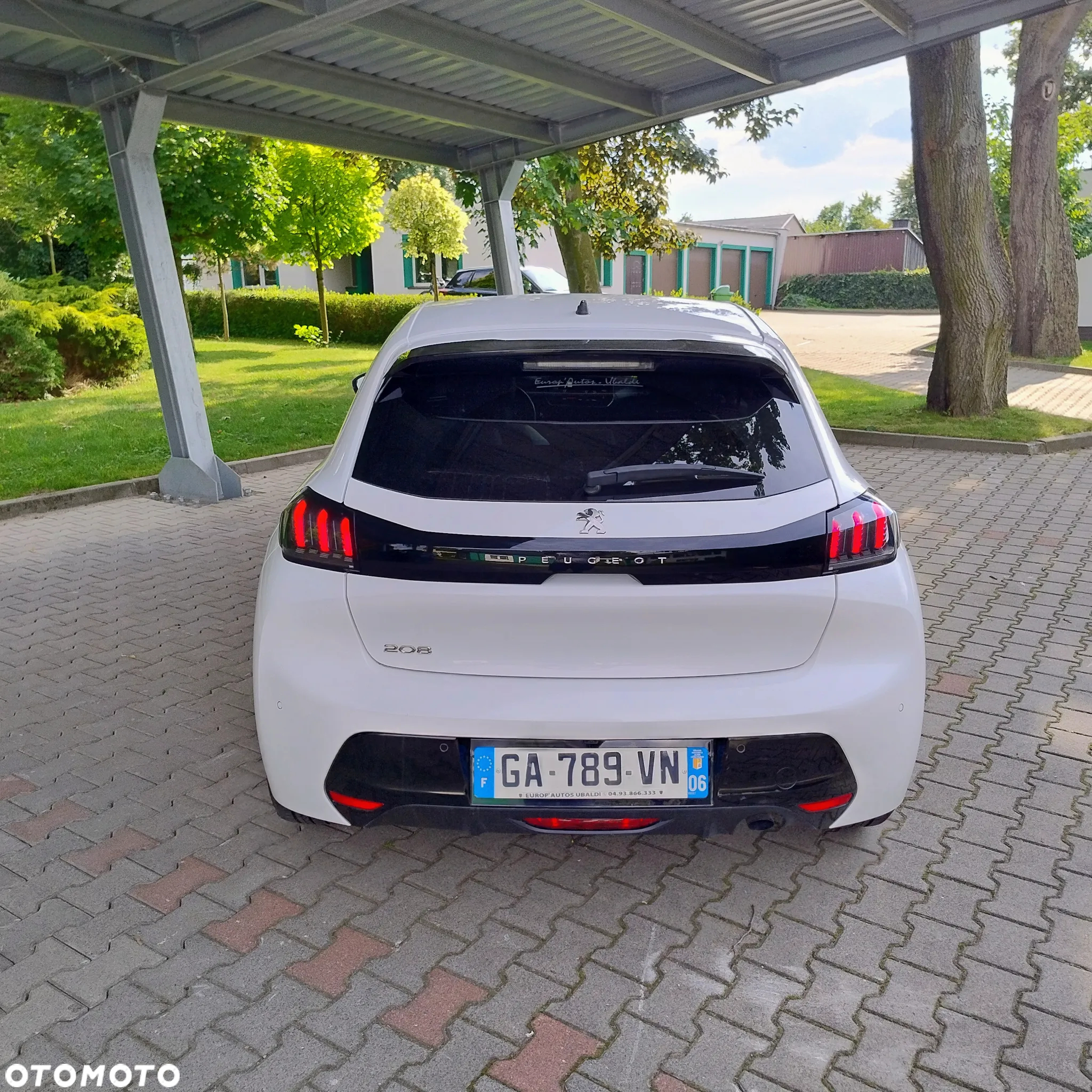Peugeot 208 1.5 BlueHDi Allure Pack S&S - 14