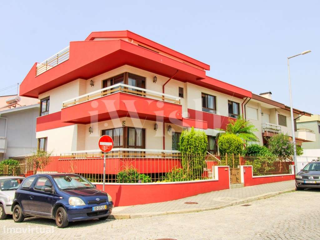 Andar de Moradia T3 com Terraço em Vila Nova de Gaia - Ideal para E... - Grande imagem: 2/27