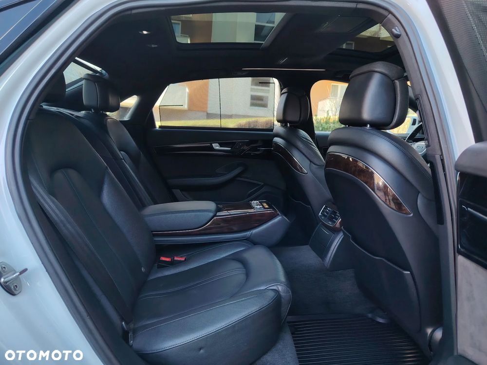 Audi A8 L 55 TFSI mHEV Quattro Tiptr - 12
