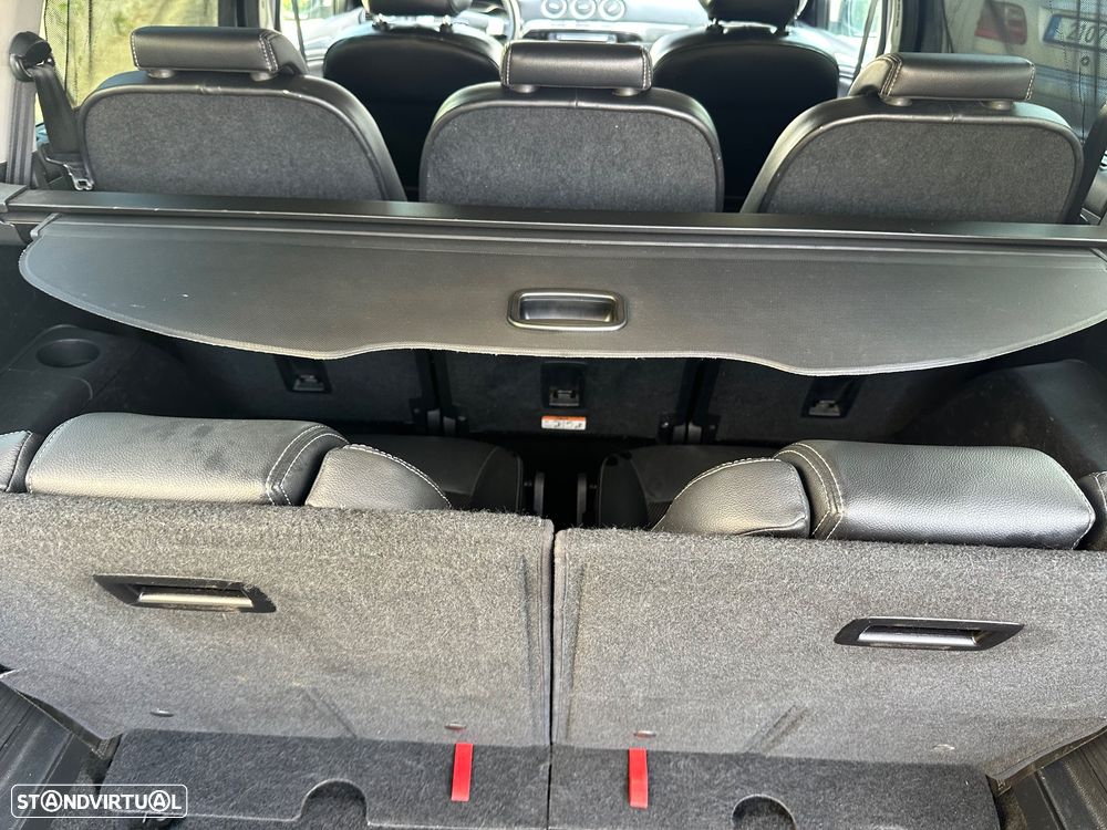 Ford S-Max 2.0 TDCi Titanium 7L - 34